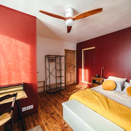 Appartement Cosy Au Coeur Du Village - Le Segala Montbazens Exteriör bild