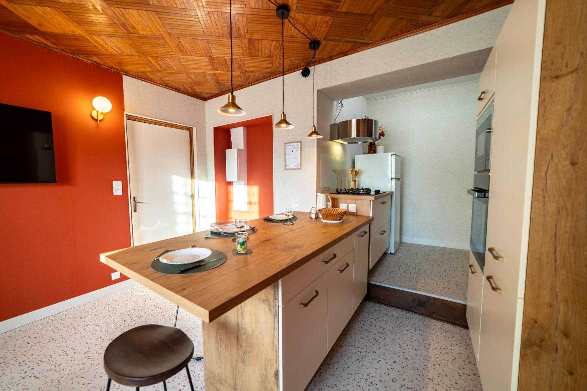 Appartement Cosy Au Coeur Du Village - Le Segala Montbazens Exteriör bild
